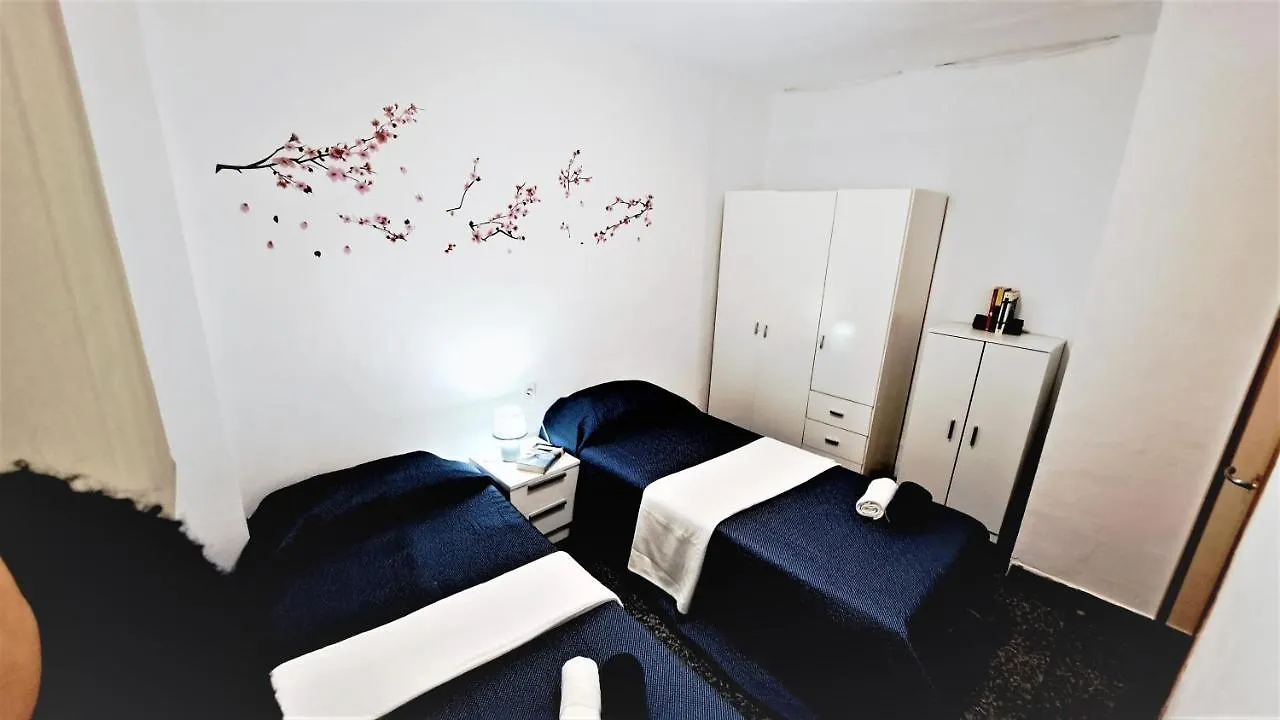Apartamentos Kansas Familidays 042 Salou Spain